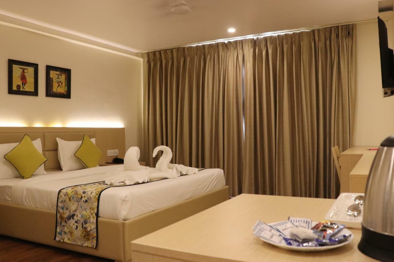 Hotel Le Amor كوتا المظهر الخارجي الصورة