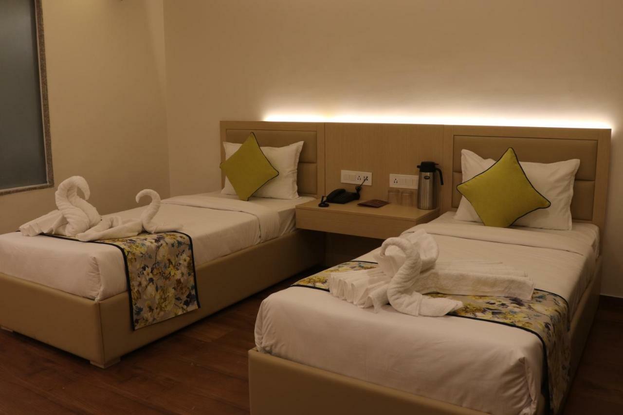 Hotel Le Amor كوتا المظهر الخارجي الصورة