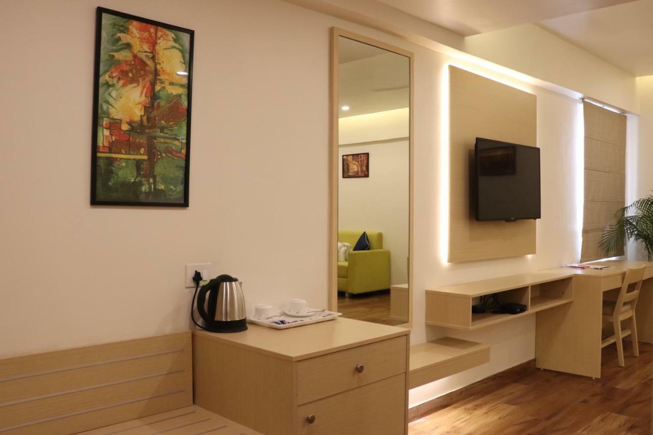 Hotel Le Amor كوتا المظهر الخارجي الصورة