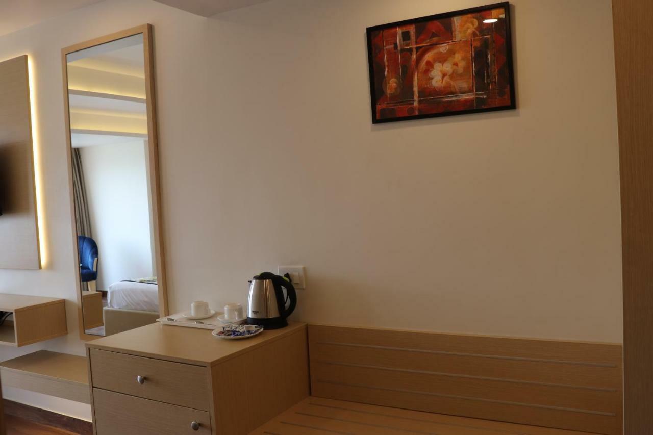Hotel Le Amor كوتا المظهر الخارجي الصورة