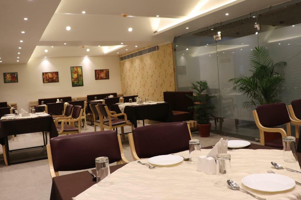 Hotel Le Amor كوتا المظهر الخارجي الصورة